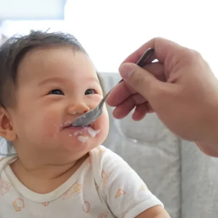 baby-feeding